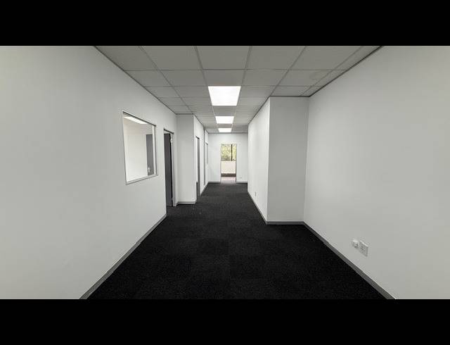 148M² OFFICE TO LET IN WESTVILLE